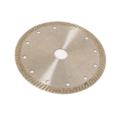 Hete Hoge Pers - het Staallichaam van Diamond Blade 65Mn van het kwaliteits6inch ‚150×1.4/2.4×10×22.23mm Porselein met het Lange Scherpe Leven